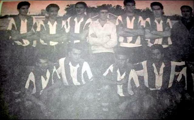 Plantel campeón de Atlético Fernandino en 1965.