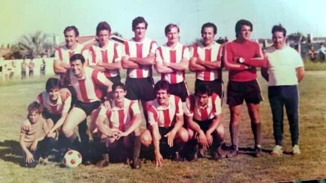 Plantel de Atlético Fernandino en 1981.