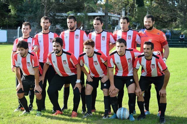 Plantel de Atlético Fernandino en 2017.